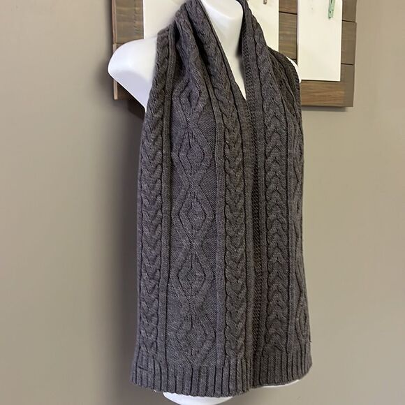 Dark Gray Cable knit Winter Acrylic Scarf- Unisex - Picture 2 of 9
